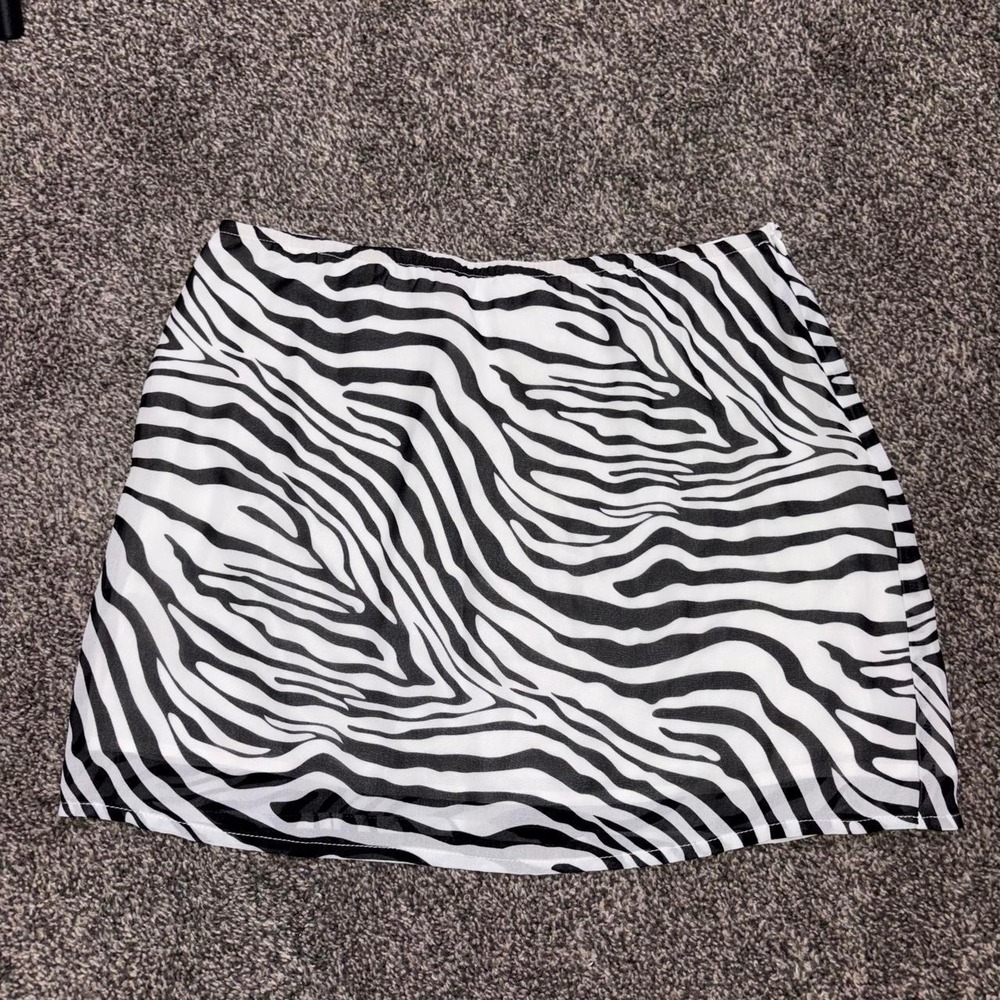 Princess Polly Zebra Skirt Size 4